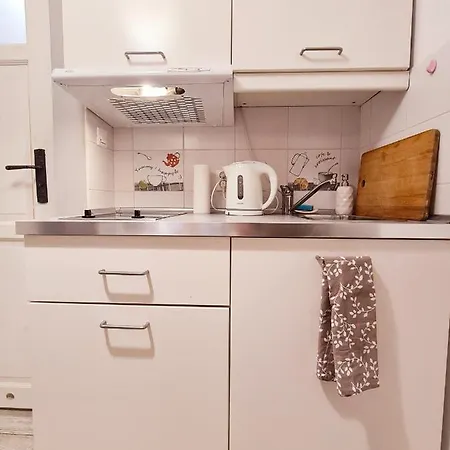 Best Studio Apartment *